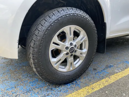Nissan Frontier 2.5 4X2 Mt
