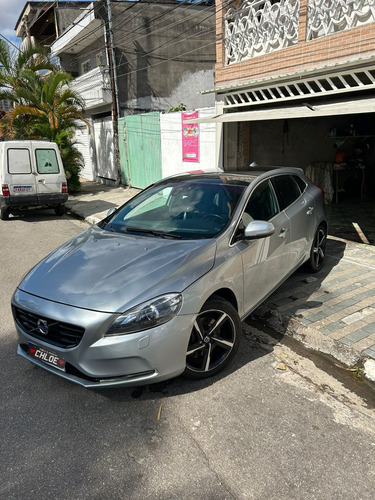 Volvo V40 2.0 T5 R-design Aut. 5p