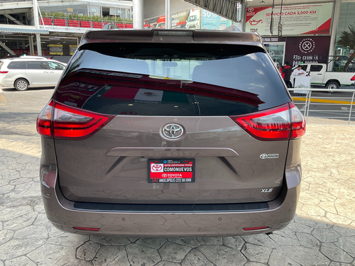 Toyota Sienna 3.5 Xle At