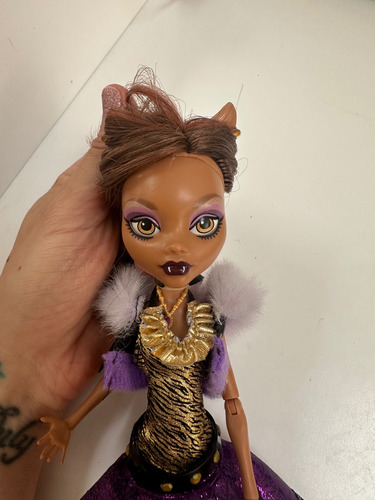 Monster High Clawdeen Wolf Loba (Usado)