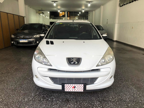 Peugeot 207 1.6 Xs 2011 Financio / Permuto!!
