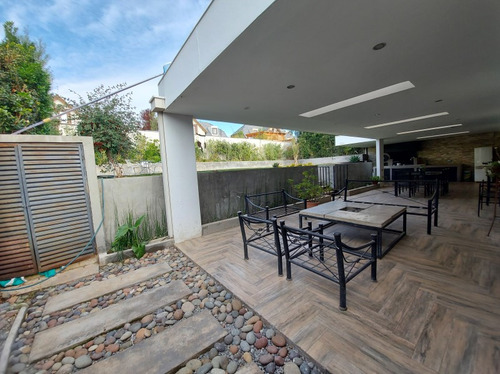 Hermosa Casa Condominio Alto Macul 5d+5b