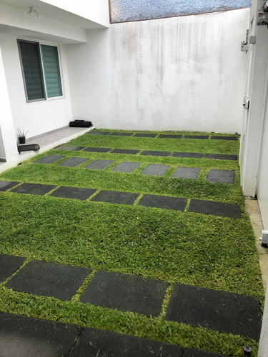 Habitación / Cuarto De Lujo Frente Al Cna