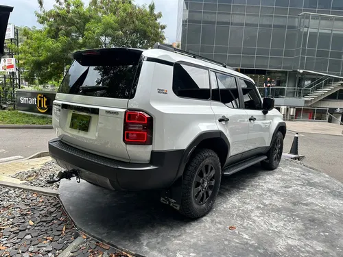 Toyota Land Cruiser Prado 2.4 First Edition At8