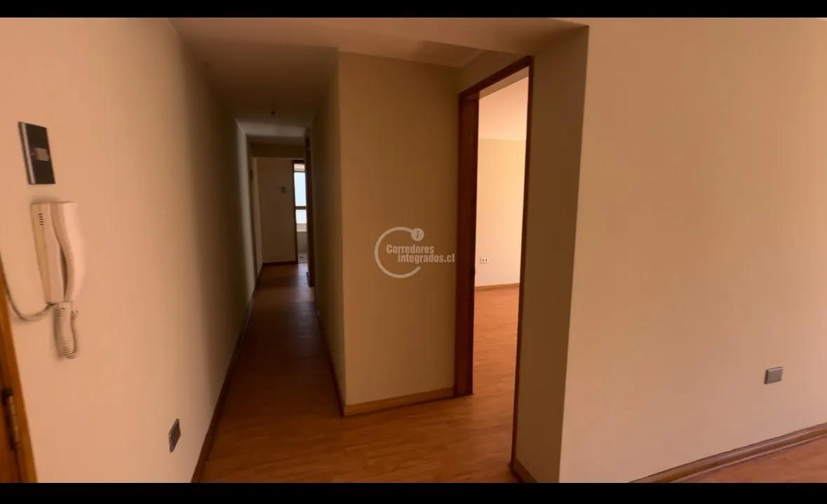 Imagen 4 de 12 de Departamento En Venta De 2 Dorm. En Viña Del Mar