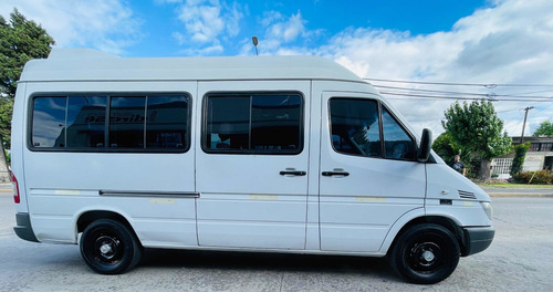 Imagen 19 de 25 de Mercedes-benz Sprinter 2008 2.1 313 Combi 3550 11+1 Lujo