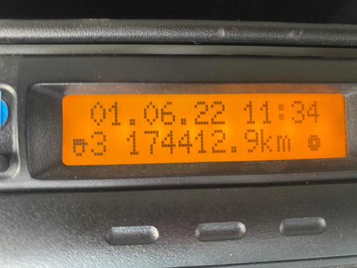 Imagem 11 de 13 de Volvo Vm 220