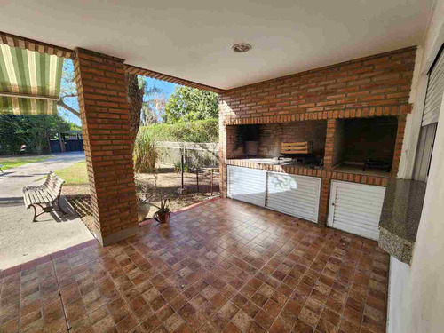 Imagen 11 de 28 de Casa Quinta En Venta Cumehue