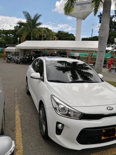 Kia Rio 1.4 Zenith Hb 5 p