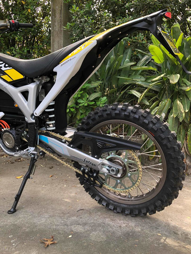 Imagen 3 de 25 de Surron Storm Bee Moto Eléctrica Enduro Cross