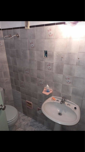 Alquilo Hermoso Apto De 3 Dormi, Patio Y Balcón En Cerrito!!