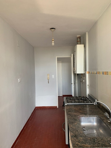 Imagen 11 de 21 de Vendo Departamento 2 Dorm Zona Barrio Jardin, Hipodromo, San Fernando Con Balcon