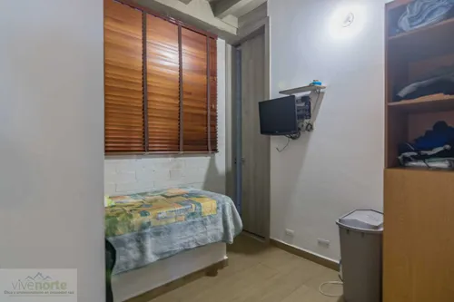 Casa En Venta En Alto De Las Palmas. Cod V12536