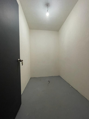 Arriendo Depto 2d 2b, Con Terraza Y Gran Conectividad