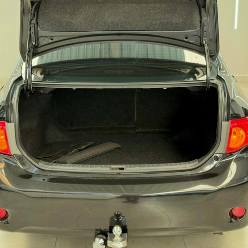Toyota Corolla 1.8 16v Gli Flex Aut. 4p
