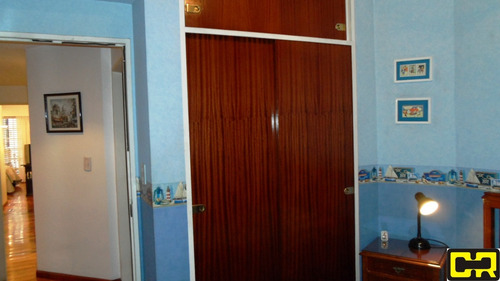 Imagen 11 de 14 de Magnifico Piso 5 Ambientes Con Cochera Cubierta.