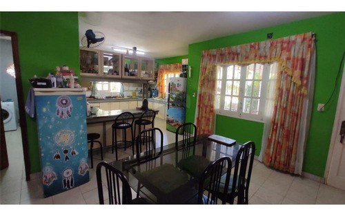 Vendo Casa Con Media Hectárea De Terreno En Capitán Miranda: 3 Habitaciones Y 2 Baños.