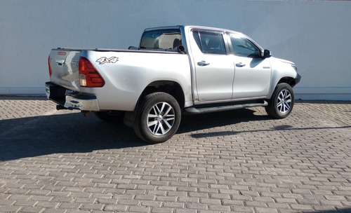 Imagen 8 de 11 de Toyota 2018 Hilux L/16 2.8 Dc 4x4 Tdi Srx Aut