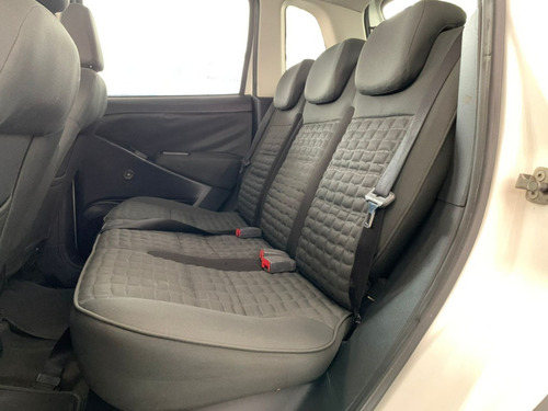 Imagem 8 de 15 de Fiat Idea Adventure 1.8 (flex) Sem Entrada Score Baixo