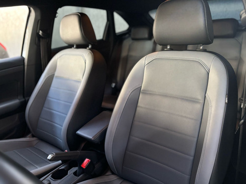Volkswagen Nivus Highline 1.0 200 TSI Flex Aut.