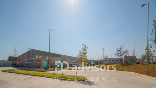 Arriendo De Bodegas En Centro Logístico 18609m2-san Bernardo