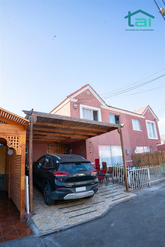 Casa En Venta De 5 Dorm 4 Baños Condominio Sector Norte