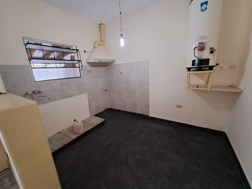 Imagen 4 de 13 de Casa En Venta En Castelar Sur