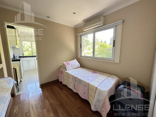 Casa 6 Ambientes En Venta, Barrio Privado Barrancas De Guido - Quilmes