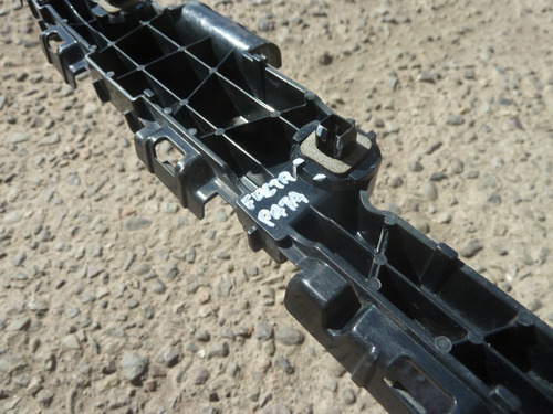 Soporte Lateral Trasero Chofer Durango 2013 2018 Dañada Lea (Usado)