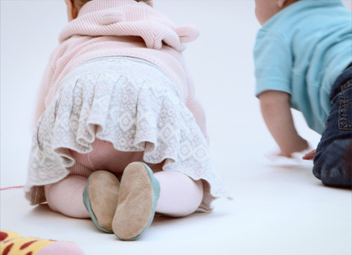 Imagen 10 de 10 de Suabs, Corazón Plateado. Pantuflas De Piel Para Niña.