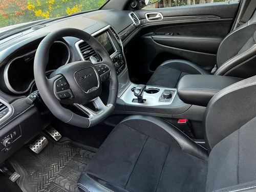 Imagen 6 de 13 de Jeep Grand Cherokee Srt