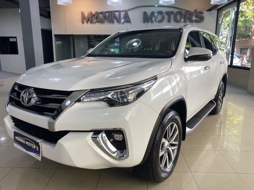 Imagen 3 de 16 de Toyota Hilux Sw4 Tdi Srx At L16 2019
