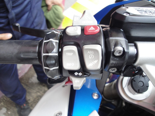 Bmw 1200rs Factura Original Impecable Top Case Recibo Moto
