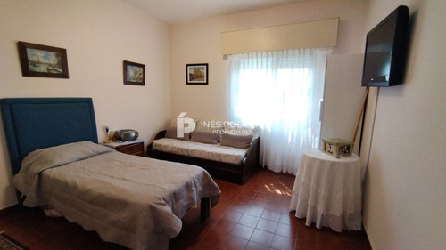 Imagen 8 de 15 de Mansa Con 4 Dormitorios Y 3 Baños Próximo Al Mar