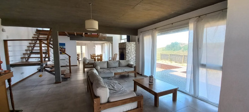 Imagen 4 de 20 de Casa Frente Al Mar En Gesell. Alquiler Venta