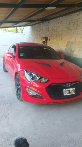 Imagen 2 de 15 de Hyundai Genesis 2014 3.8 Coupe 300cv 8at