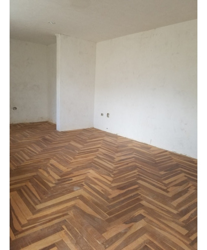 Vendo Quinta 1562m2 Const 3h+s/3.5b+s/10p Bosques De La Lagunita 8526