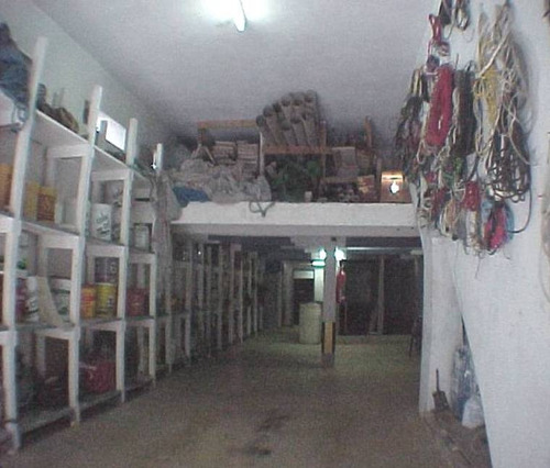 Vendo Prédio Comercial De 456m² Bem Arejado E Seguro Ao Lado Do Centro Do Rj