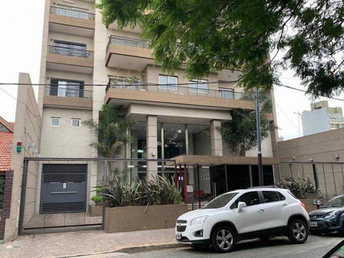 Piso En Venta En Lanus Este