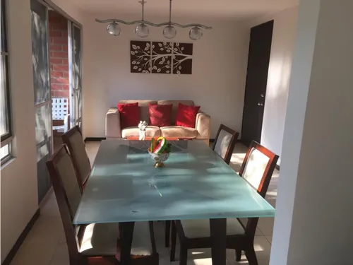 Venta De Apartamento De 65mt2 En El Bosque, Cali 10232.