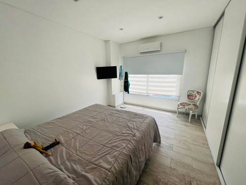 Casa En Venta En Lanús Este