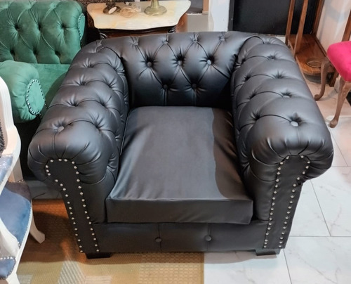 Sillón Chesterfield 1 Cuerpo En Talampaya Negro