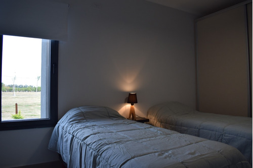 Casas A Estrenar En Barrio Quiloazas