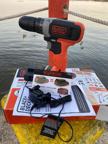 Taladro Atornillador 20v Black And Decker (Usado)