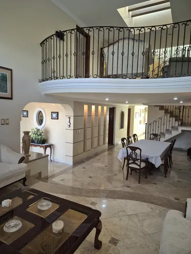 Casa En Venta Zona Plateada En Pachuca Con 4 Recámaras