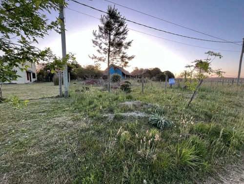 Terreno En Balneario Buenos Aires. 300 M2