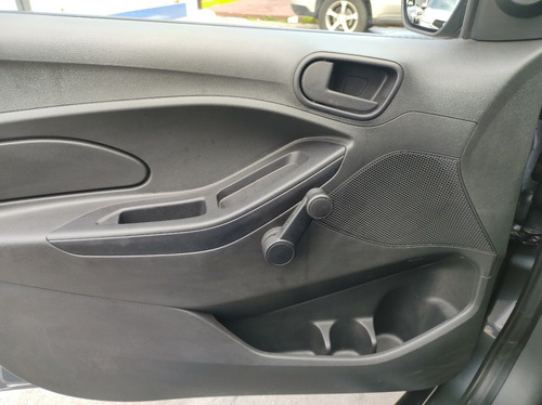 Imagen 12 de 15 de Ford Figo Energy 2021 Gris