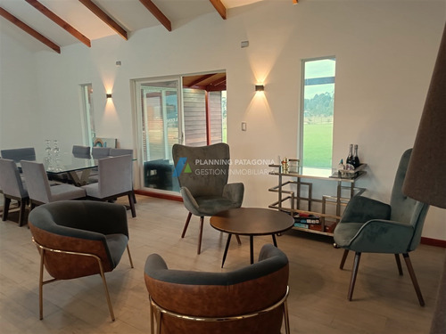 Casa En Venta De 4 Dorm. En Frutillar