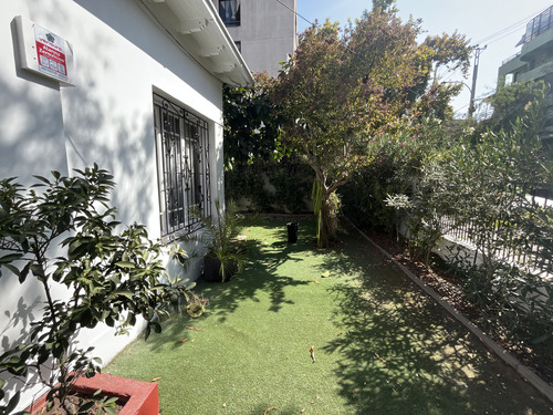 Se Vende Amplia Casa En Providencia