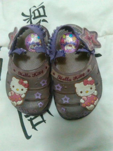 Sandalias Hello Kitty Tala 17/18